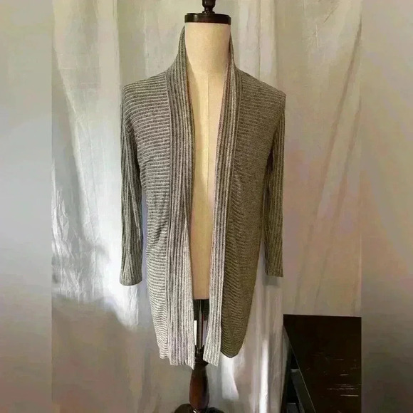Banana Republic Grey Open Front Long Cardigan. Grey. Size XS. Long Sleeve. - Picture 1 of 8